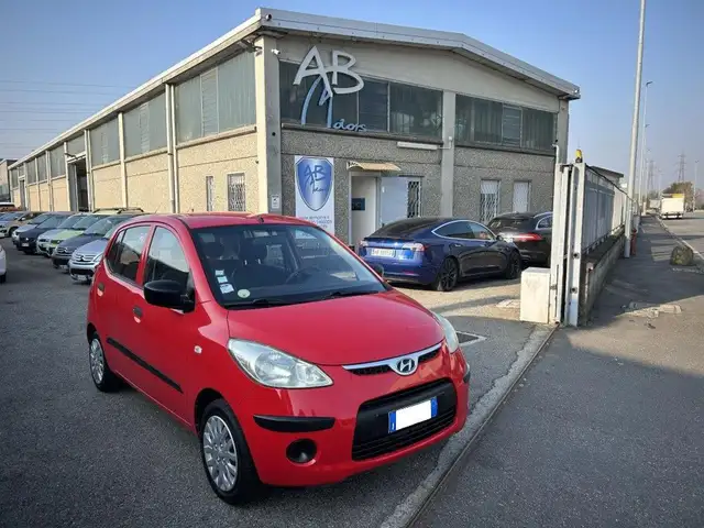 Hyundai i10