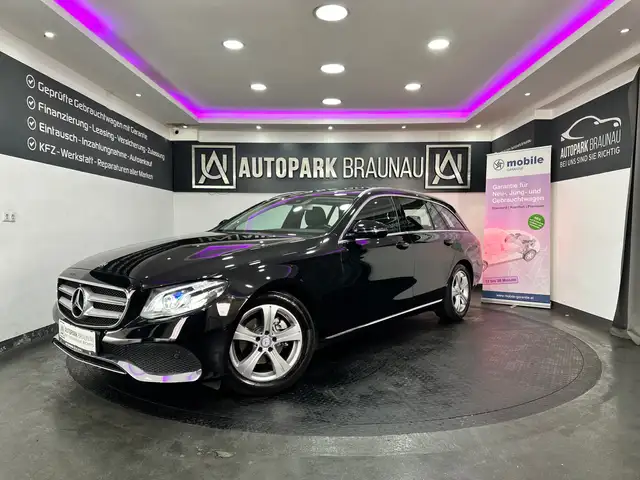 Mercedes-Benz E 220 d Avantgarde Aut. *PANO*WIDESCREEN*360*