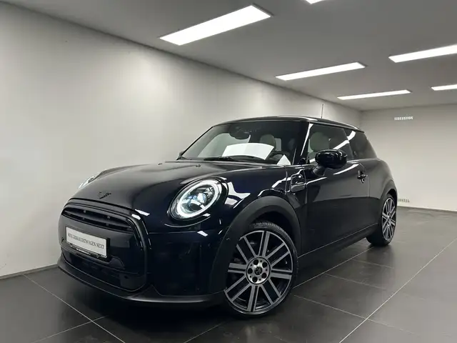 Mini Hatch view 7