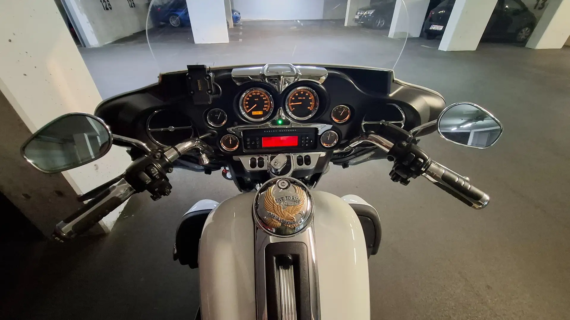 Harley-Davidson Electra Glide Ultra Classic Blanco - 1