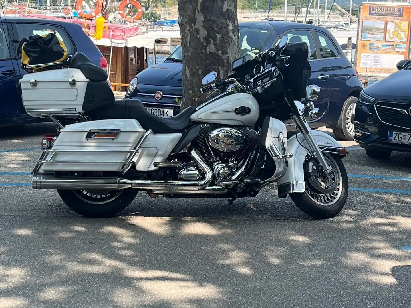 Harley-Davidson Electra Glide Ultra Classic Blanco - 2