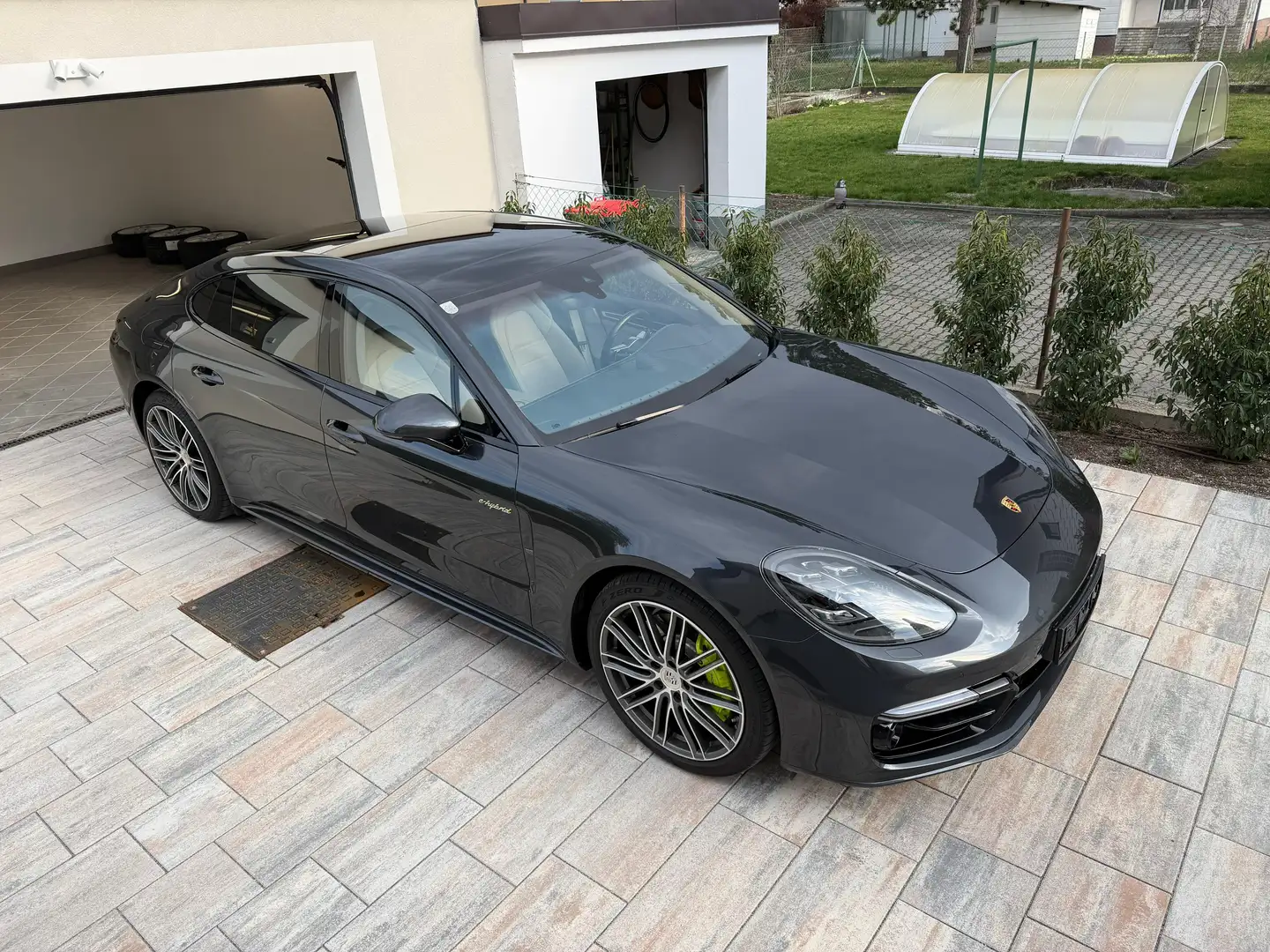 Porsche Panamera 4 E-Hybrid PHEV Executive Aut. Erstbesitz - 1