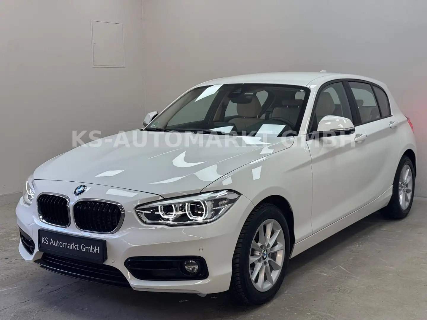 BMW 120 d Sport Line*Automatik*Navi*Leder*LED*PDC* Weiß - 1