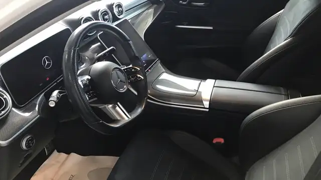 Mercedes-Benz 300 view 6