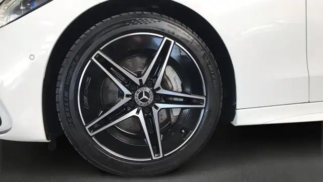 Mercedes-Benz 300 view 5