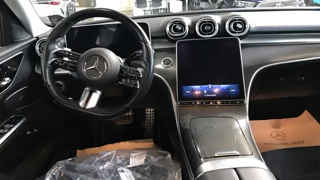 Mercedes-Benz 300 view 8