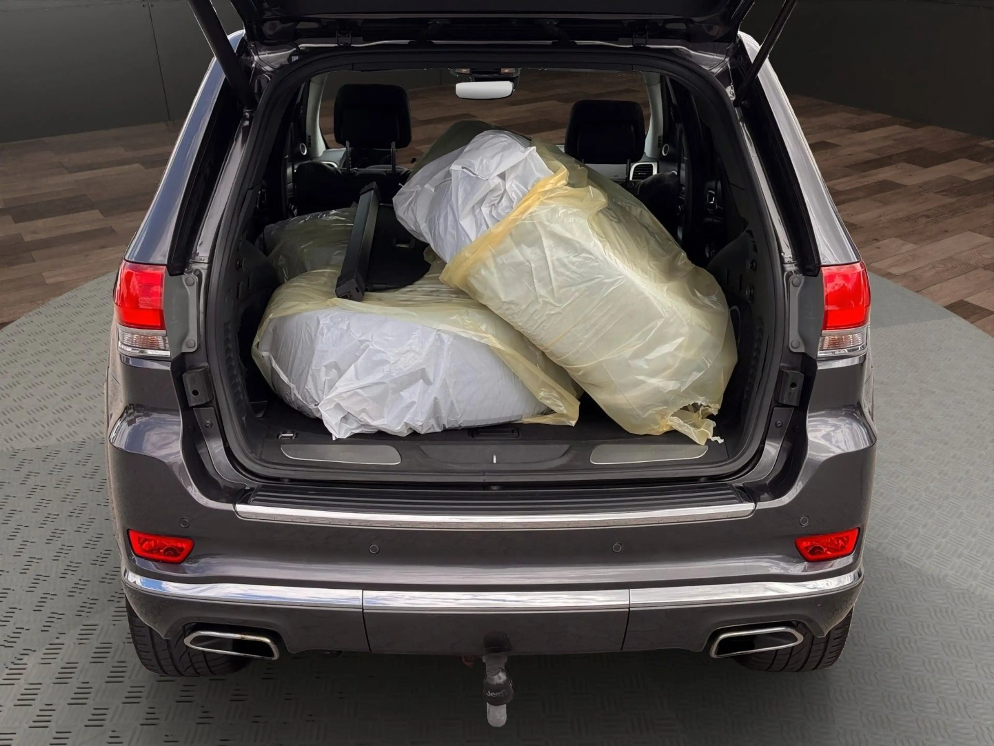 Jeep Grand Cherokee 3.0 CRD Summit AHK°PANO°H&K°4xSHZ — photo 6