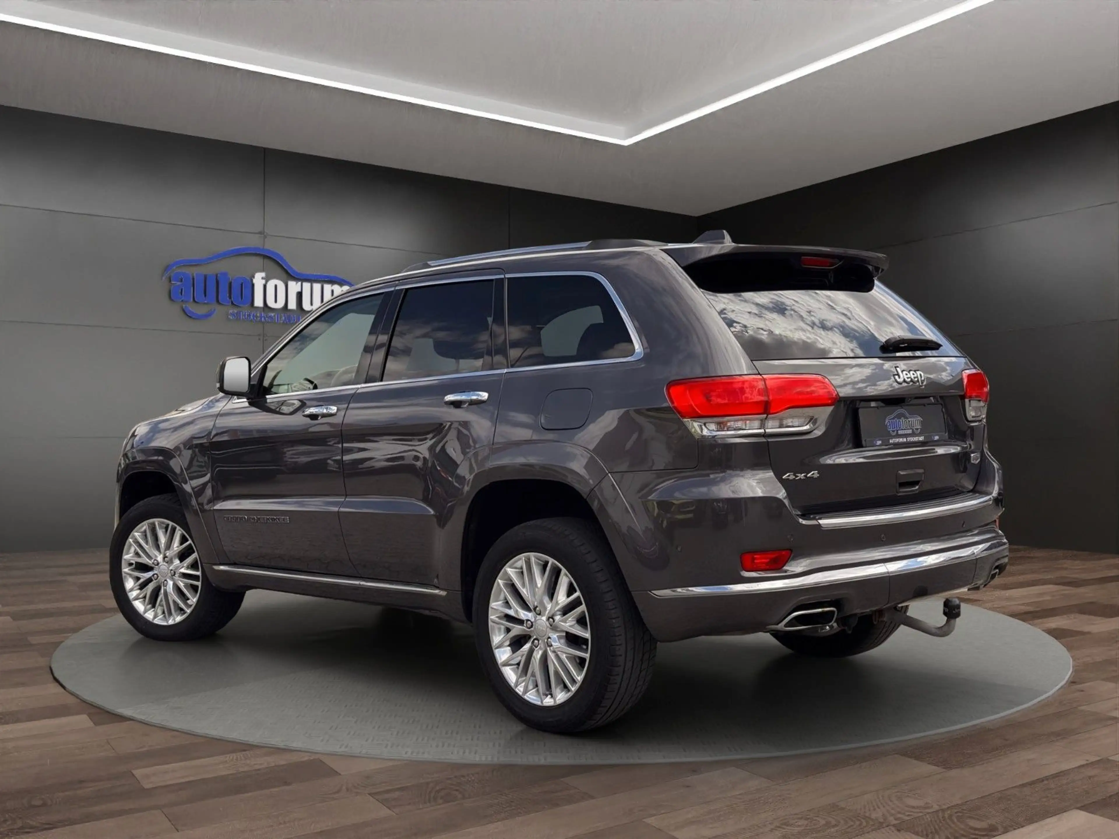 Jeep Grand Cherokee 3.0 CRD Summit AHK°PANO°H&K°4xSHZ — photo 4