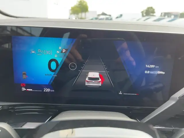 Renault Austral view 13