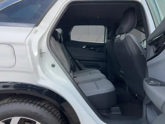 Renault Austral view 9
