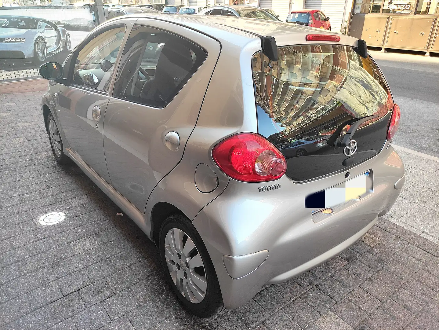 Toyota Aygo Aygo I 2005 5p 1.0 Sol Gris - 2