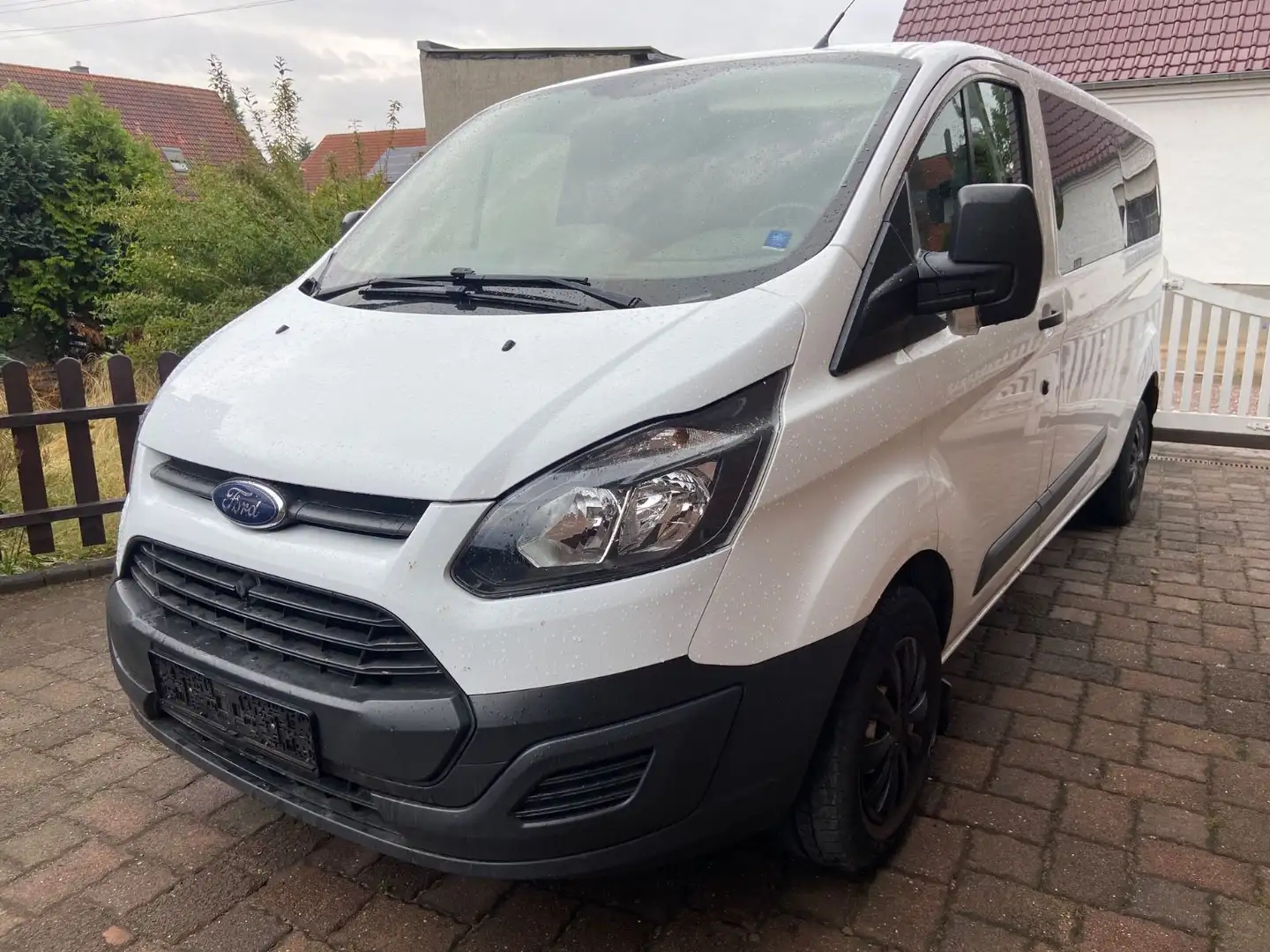 Ford Transit Custom 300 L2 H1 Klima 9 Sitze Weiß - 1