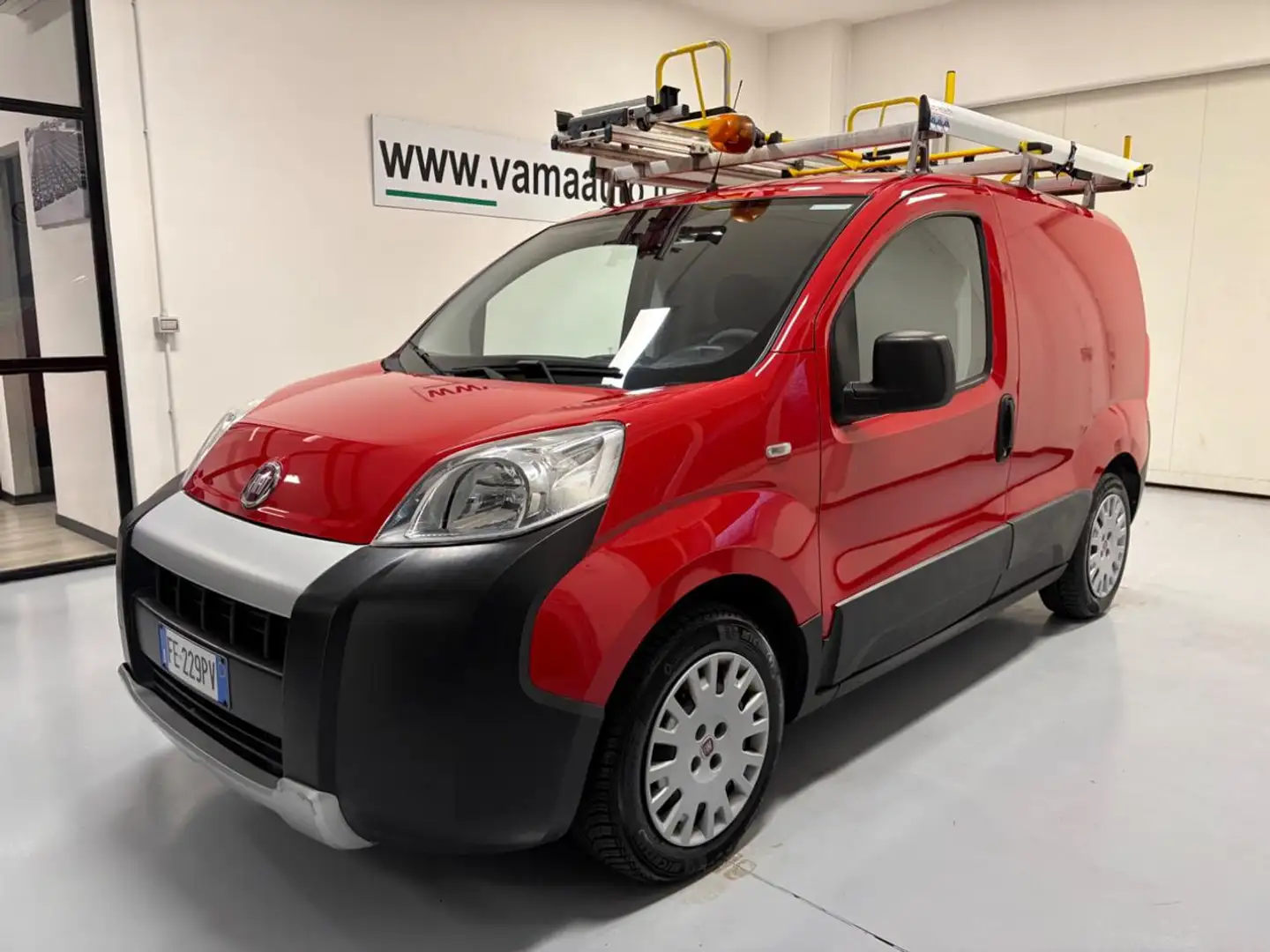 Fiat Fiorino 1.3 MJT 95CV Cargo Adventure *UNICO PROPRIETARIO* Rot - 1