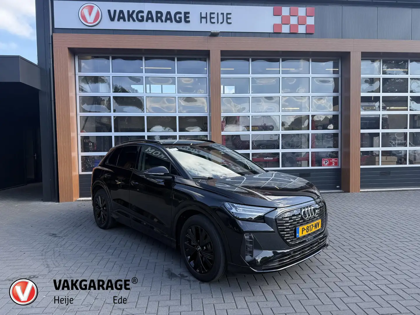Audi Q4 e-tron 40 Advanced edition 77 kWh | Black Optiek | Warmte Zwart - 1