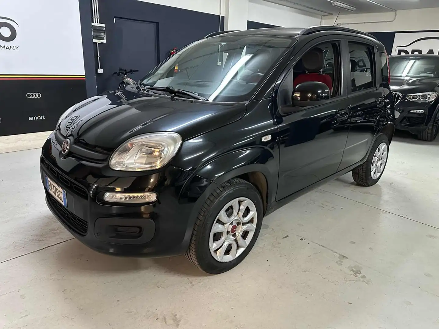 Fiat Panda 0.9 TwinAir Turbo Natural Power Lounge Schwarz - 1