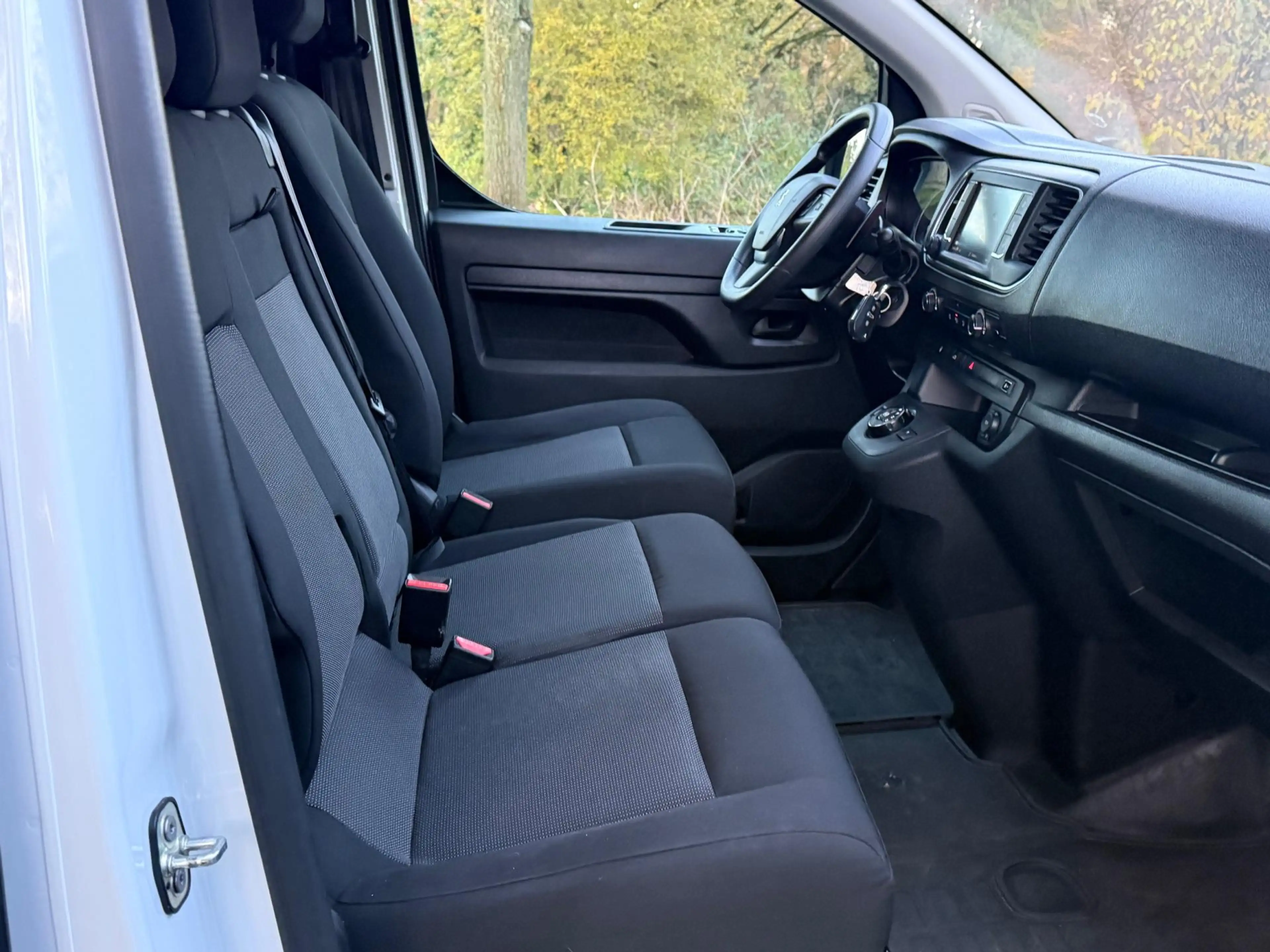 Peugeot Expert 2.0 BlueHDI 145 S&S L2 Aut. 1 Eig.b.j. 4-2023 7000 — photo 5