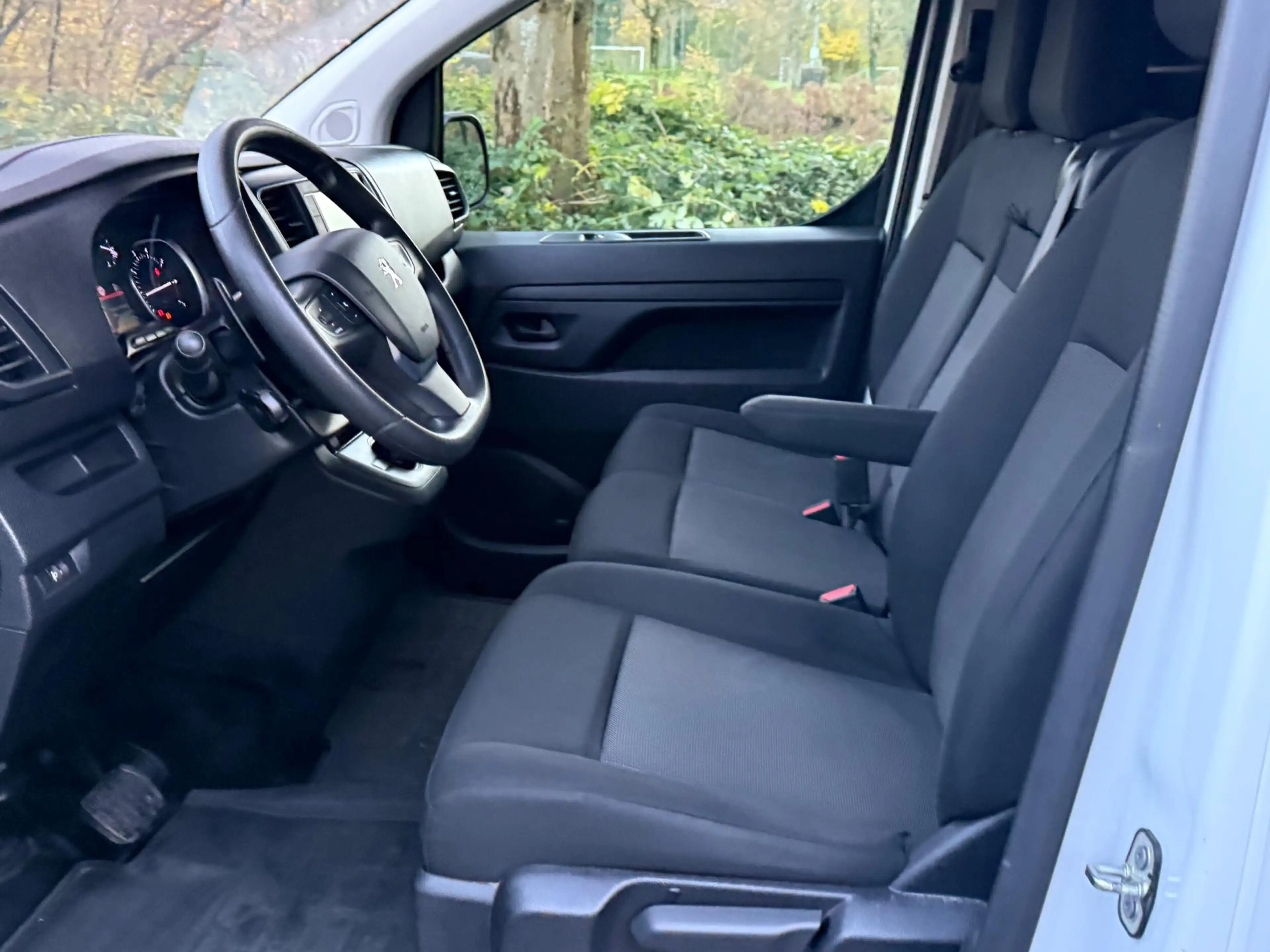 Peugeot Expert 2.0 BlueHDI 145 S&S L2 Aut. 1 Eig.b.j. 4-2023 7000 — photo 9