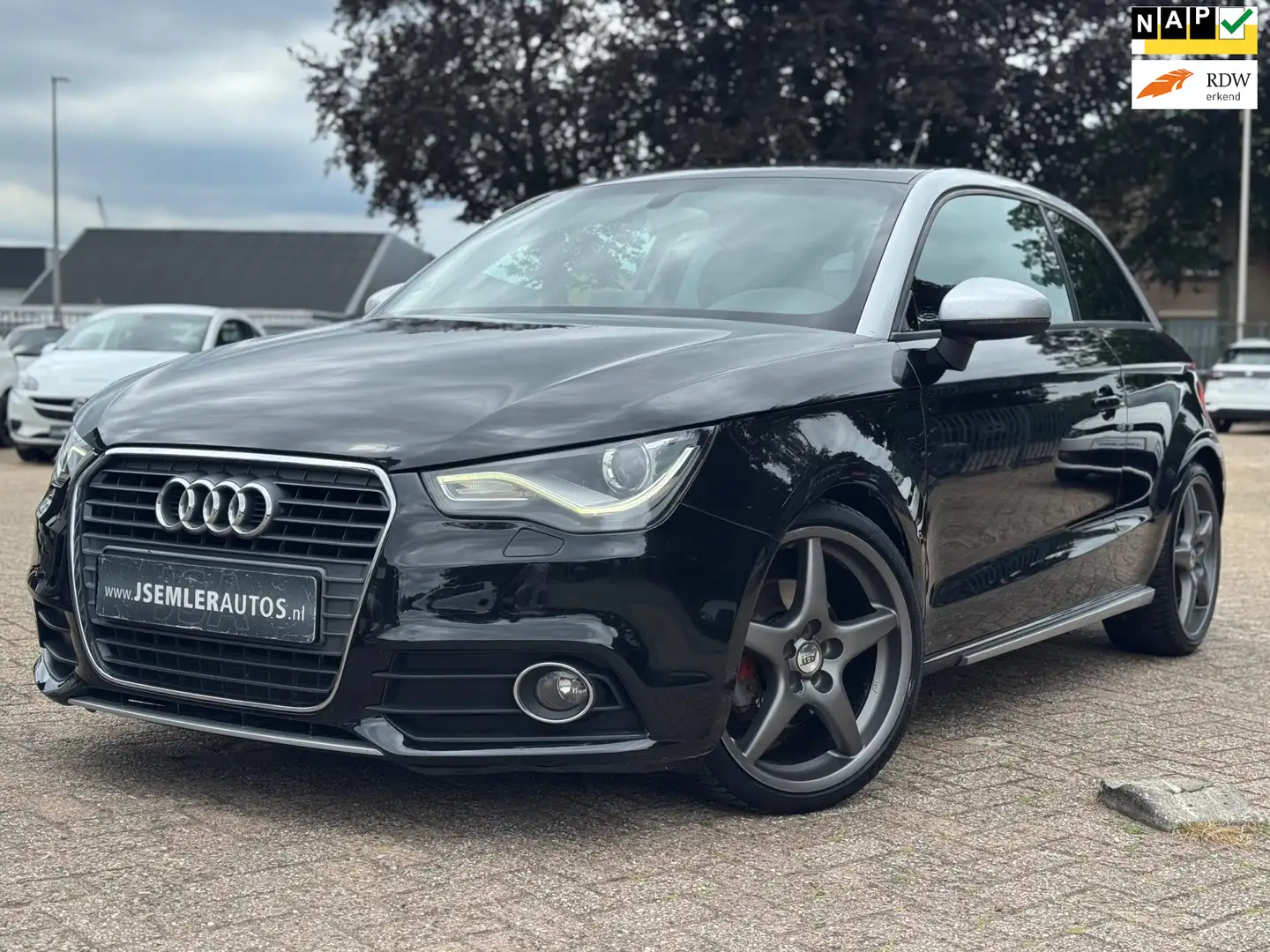 Audi A1 1.4 TFSI ABT LINE MF STUUR AIRCO SCHERMPJE Zwart - 1
