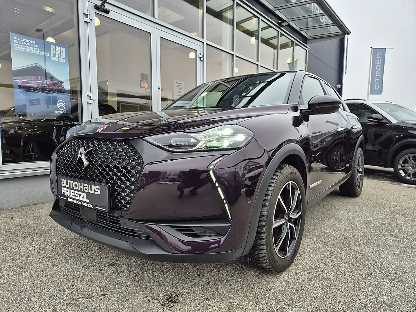 DS Automobiles DS 3 DS3 Crossback PureTech 155 S&S EAT8 Performance... Violett - 1