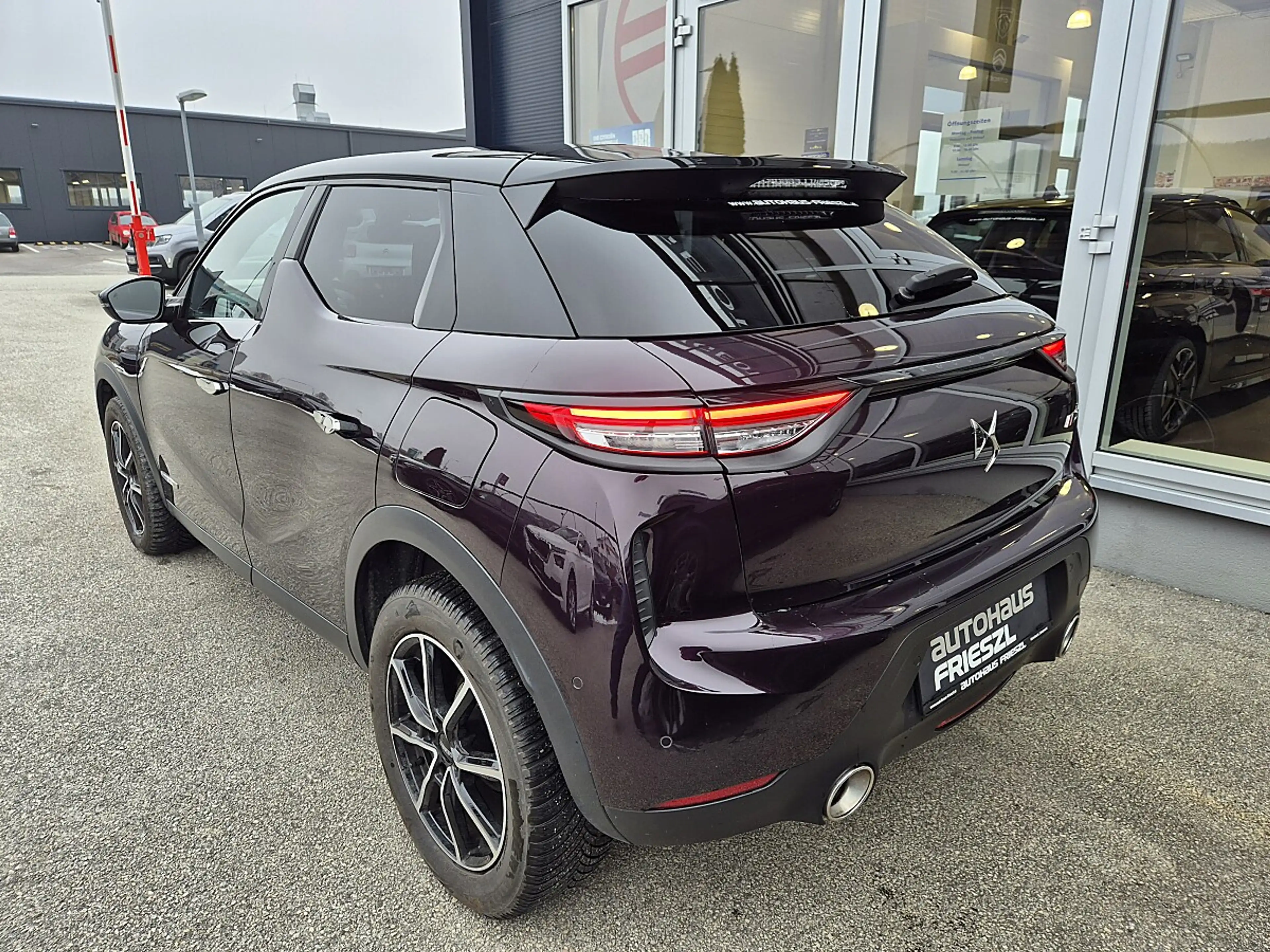DS Automobiles DS 3 DS3 Crossback PureTech 155 S&S EAT8 Performance... — photo 4