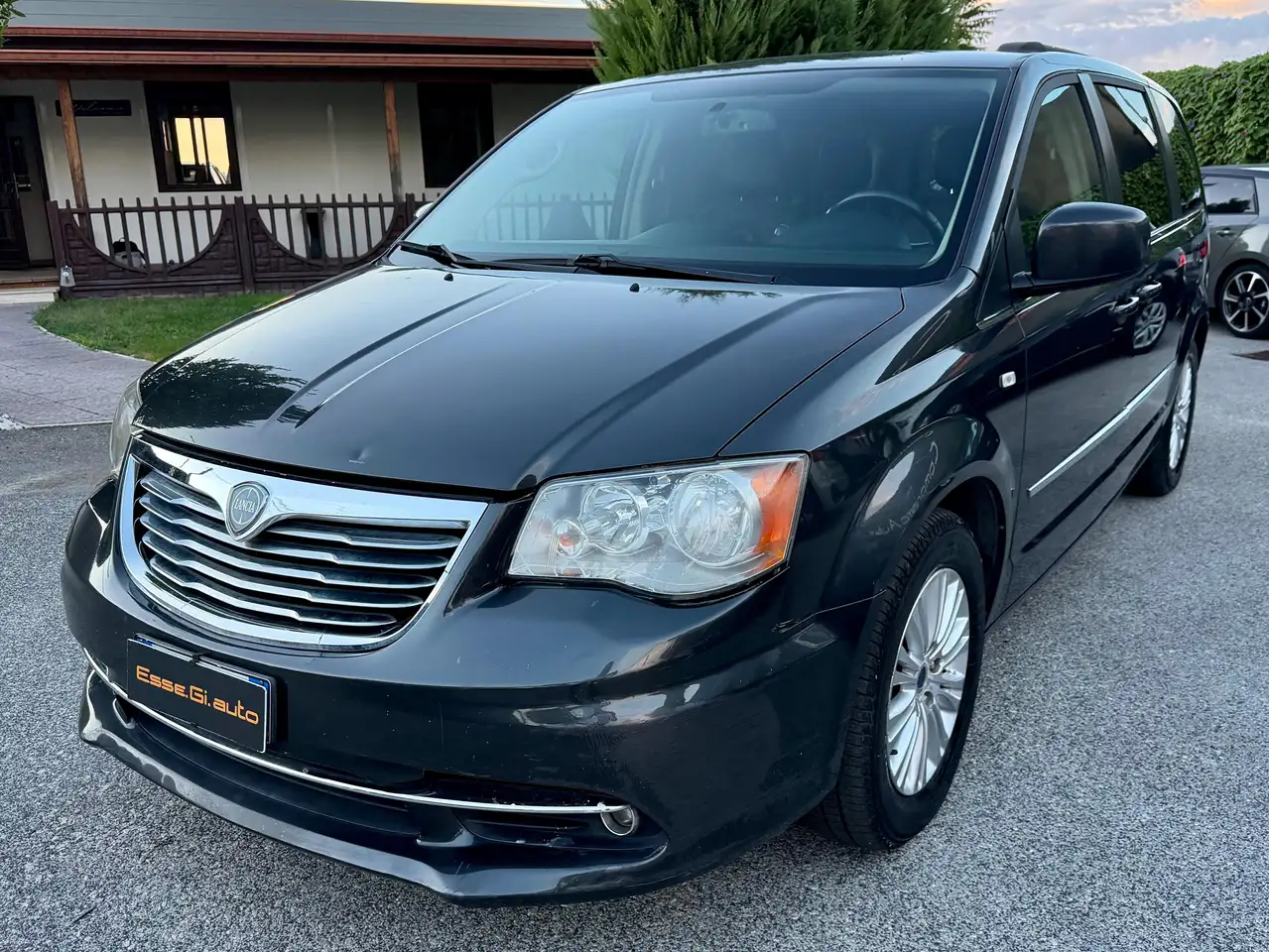 Lancia Voyager