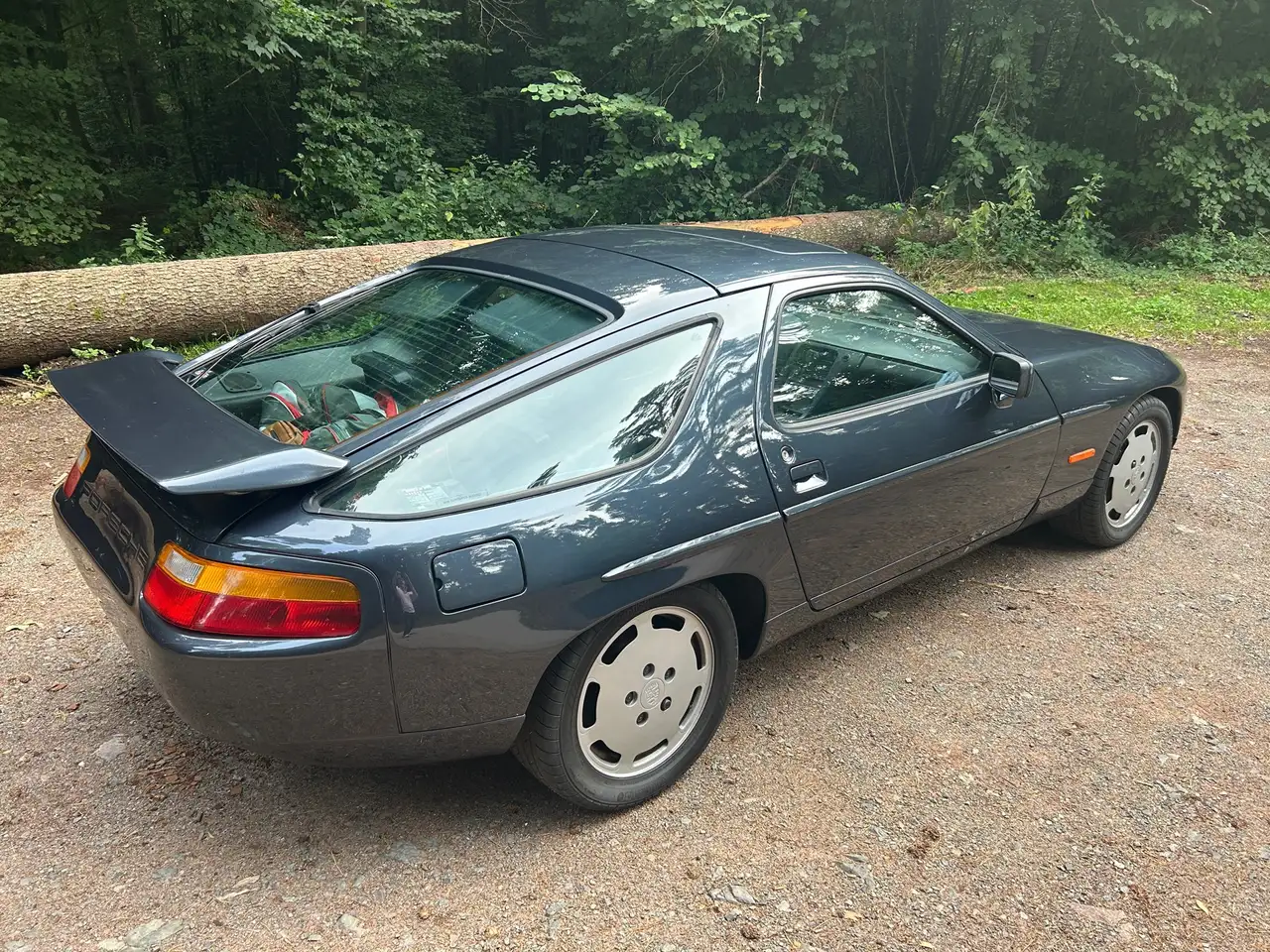 Porsche 928 5.0 S4 A, foto 2