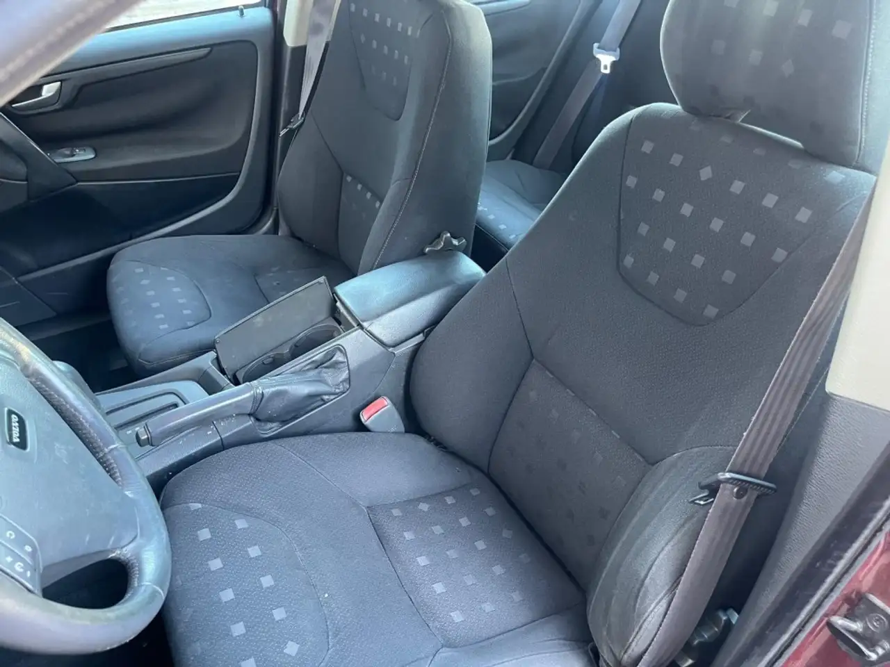 Volvo S60 2.4 Automaat 140 PK Climate-controle Trekhaak N, foto 5