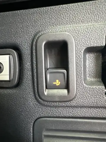 Volkswagen Touran view 9