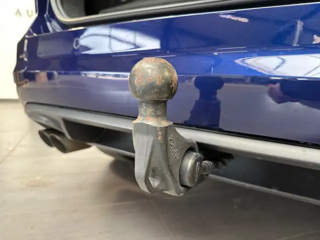 Volkswagen Touran view 8