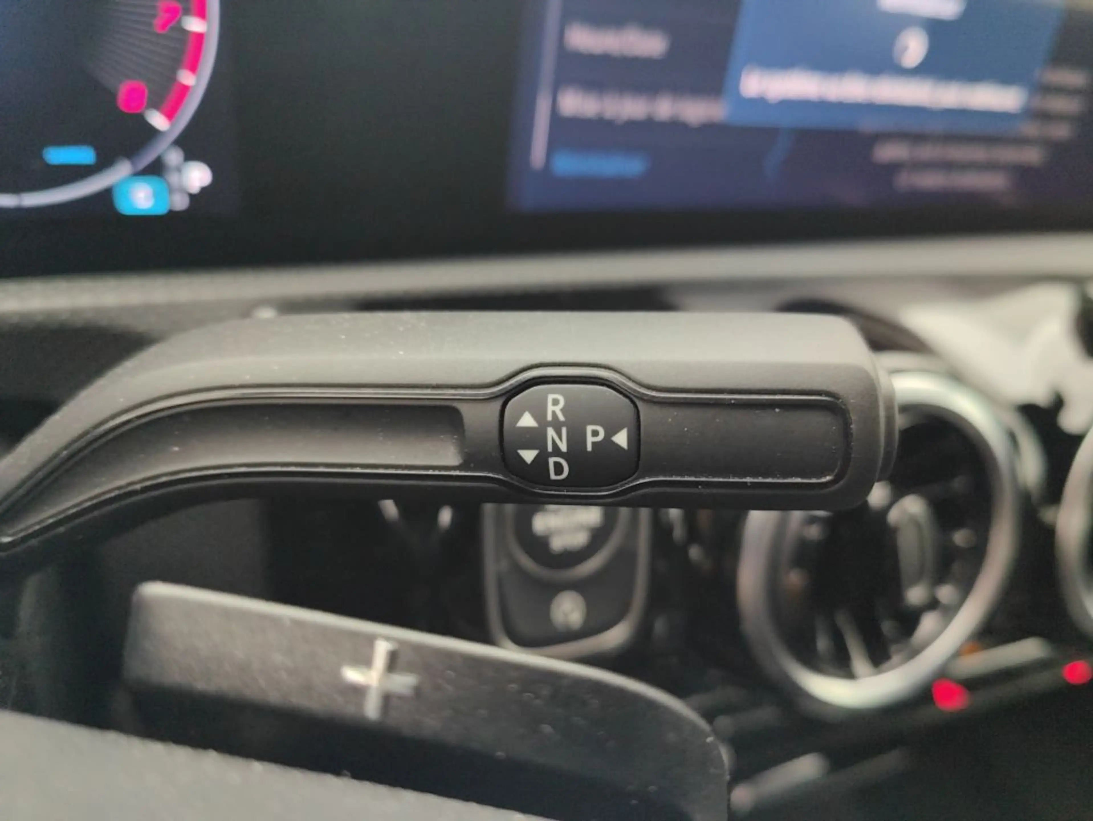 Mercedes-Benz A 180 LuxuryLine Facelift 7GTronic *FULL LED-NAVI-PTS-17'-CAMERA* — photo 14