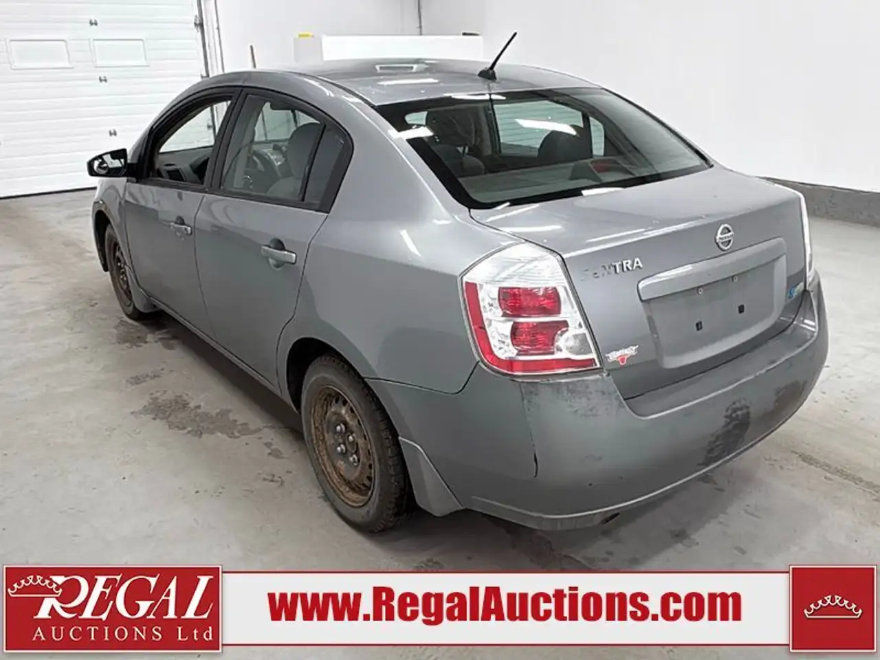 Nissan Sentra снимка Nissan Sentra