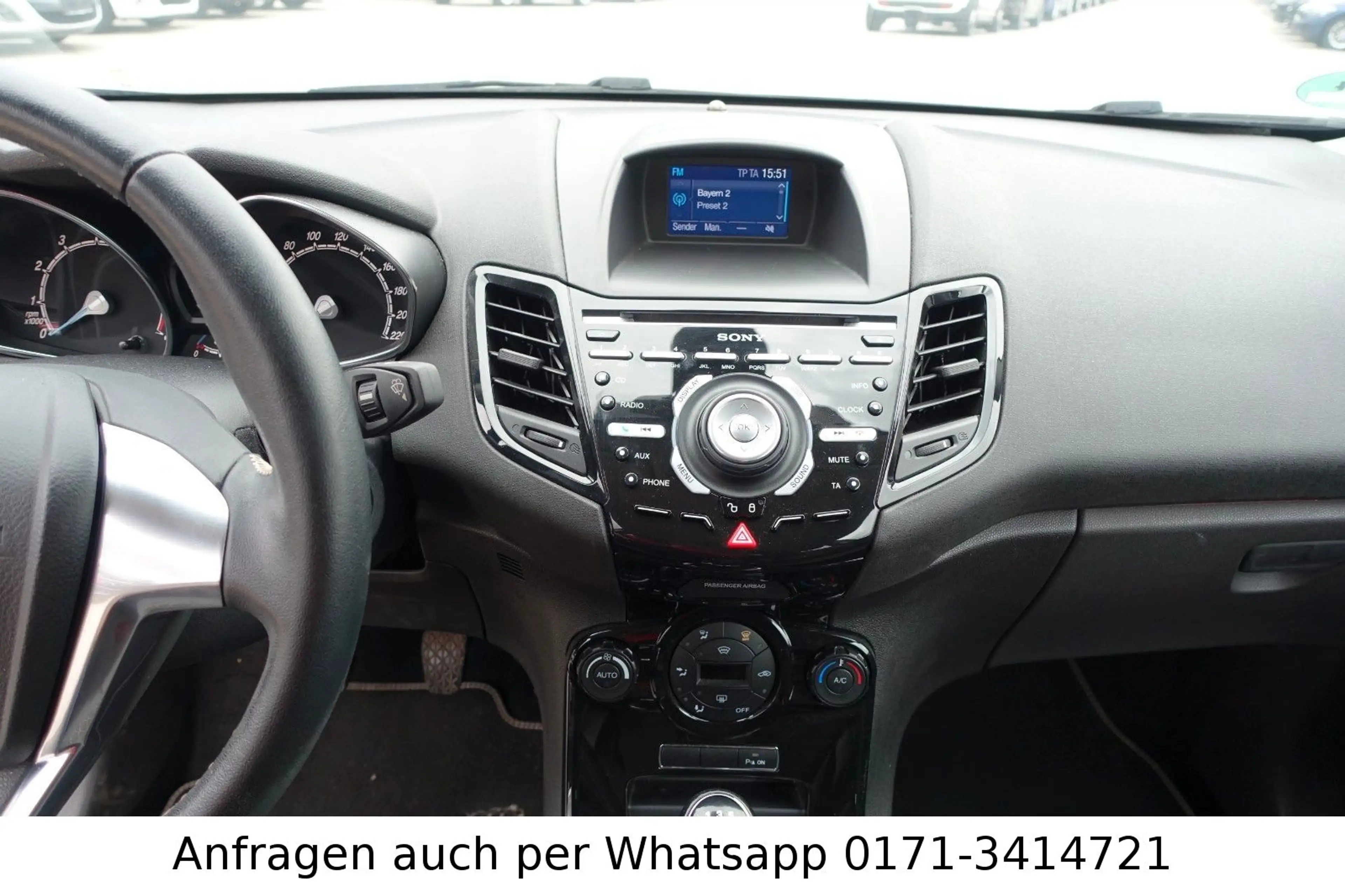 Ford Fiesta 1.0 Titanium — photo 9