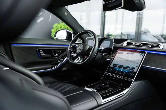Mercedes-Benz S Class view 13