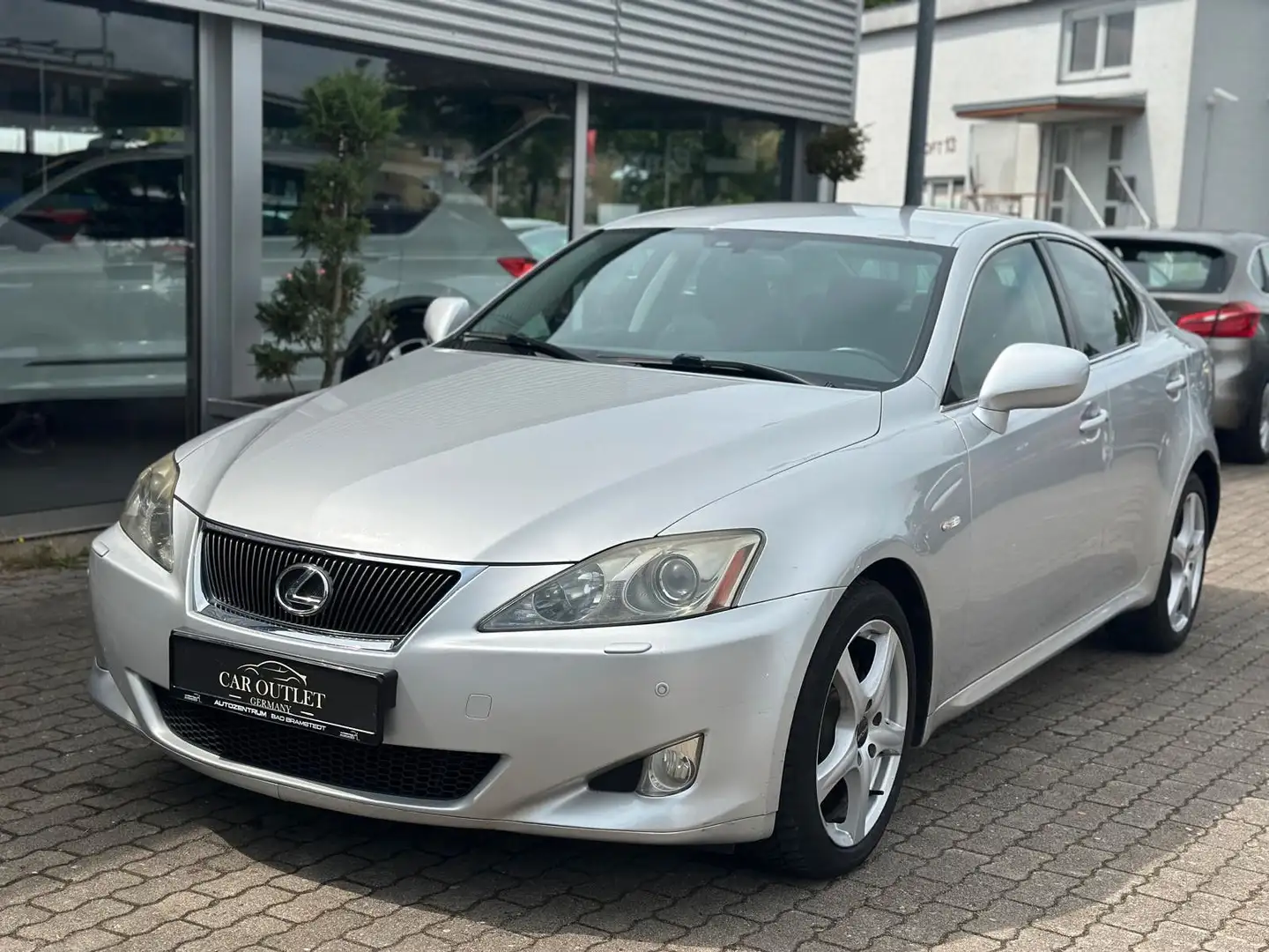 Lexus IS 220d | Standheizung | PDC | Klimaautomatik Silber - 1