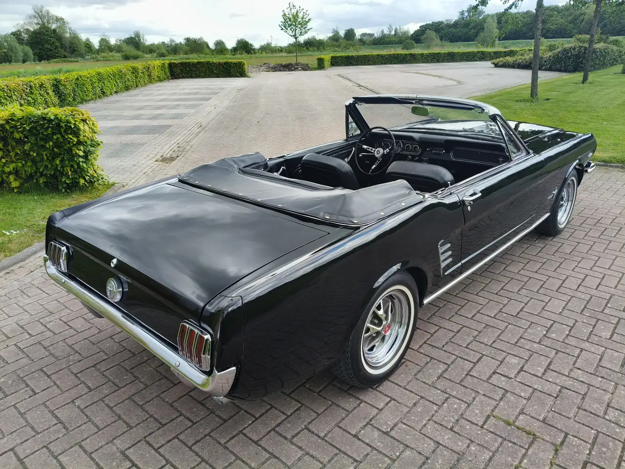 Ford Mustang CONVERTIBLE C CODE, foto 2