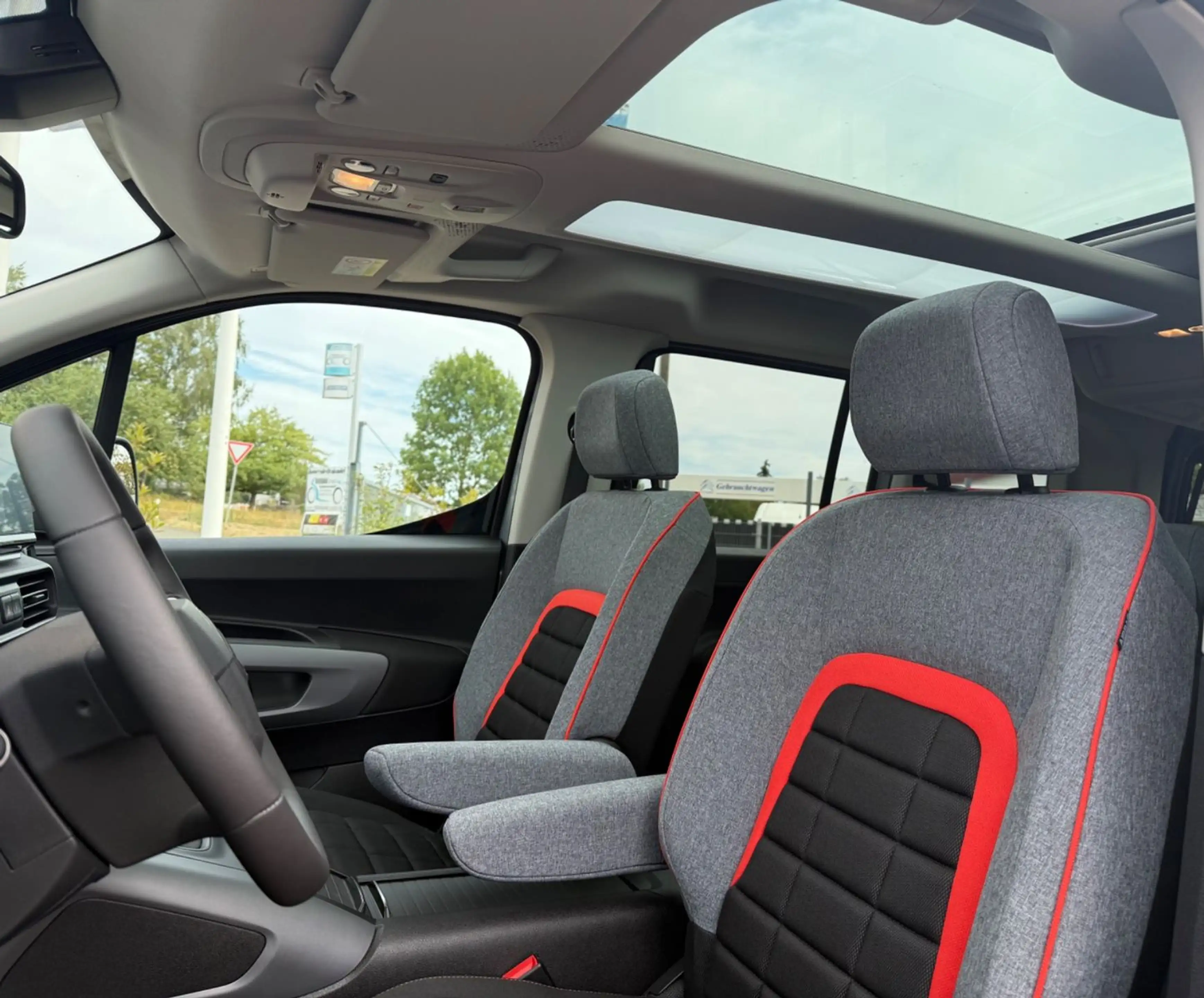 Citroen Berlingo XTR Max M *PANO*SHZ* — photo 9