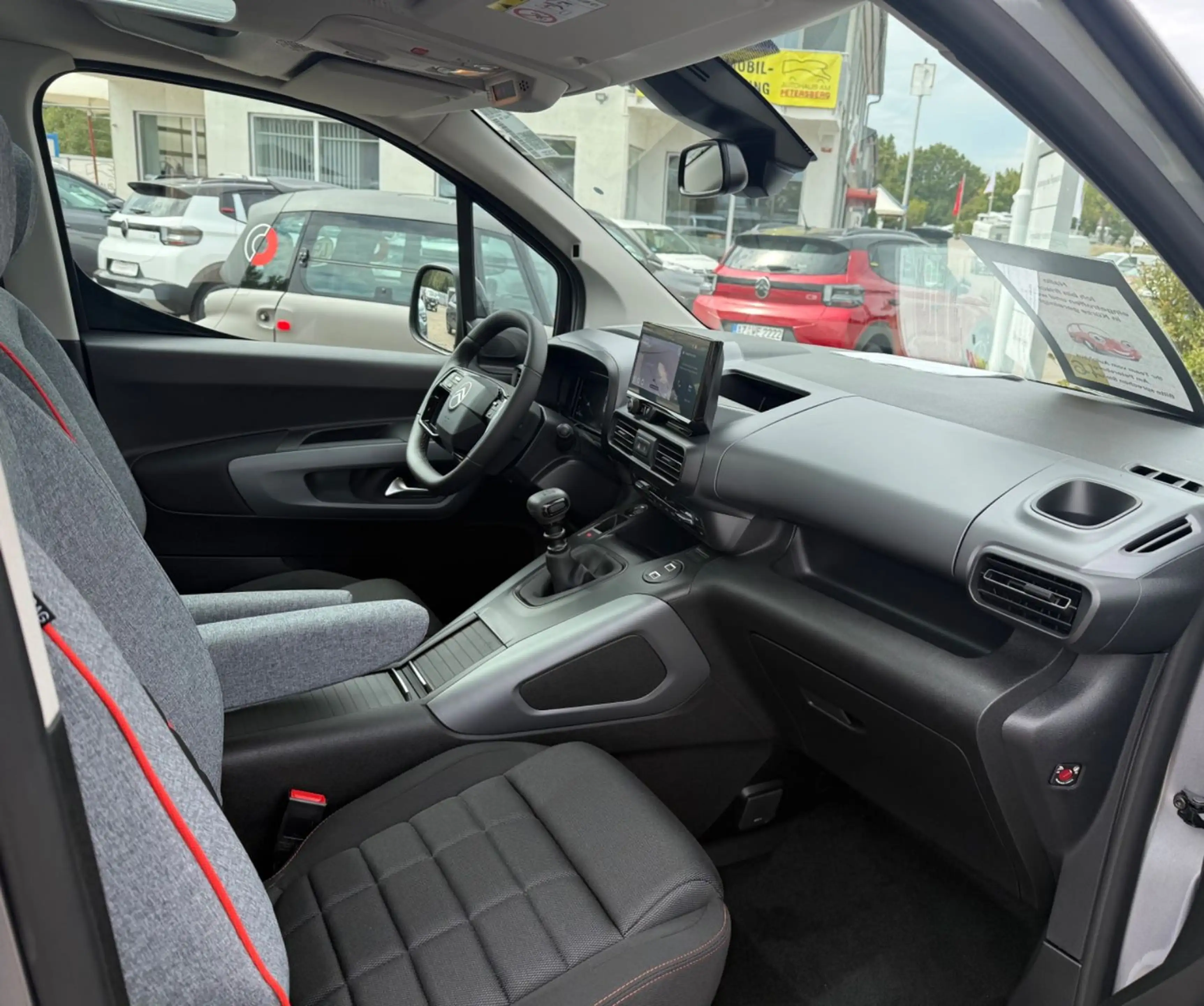 Citroen Berlingo XTR Max M *PANO*SHZ* — photo 12