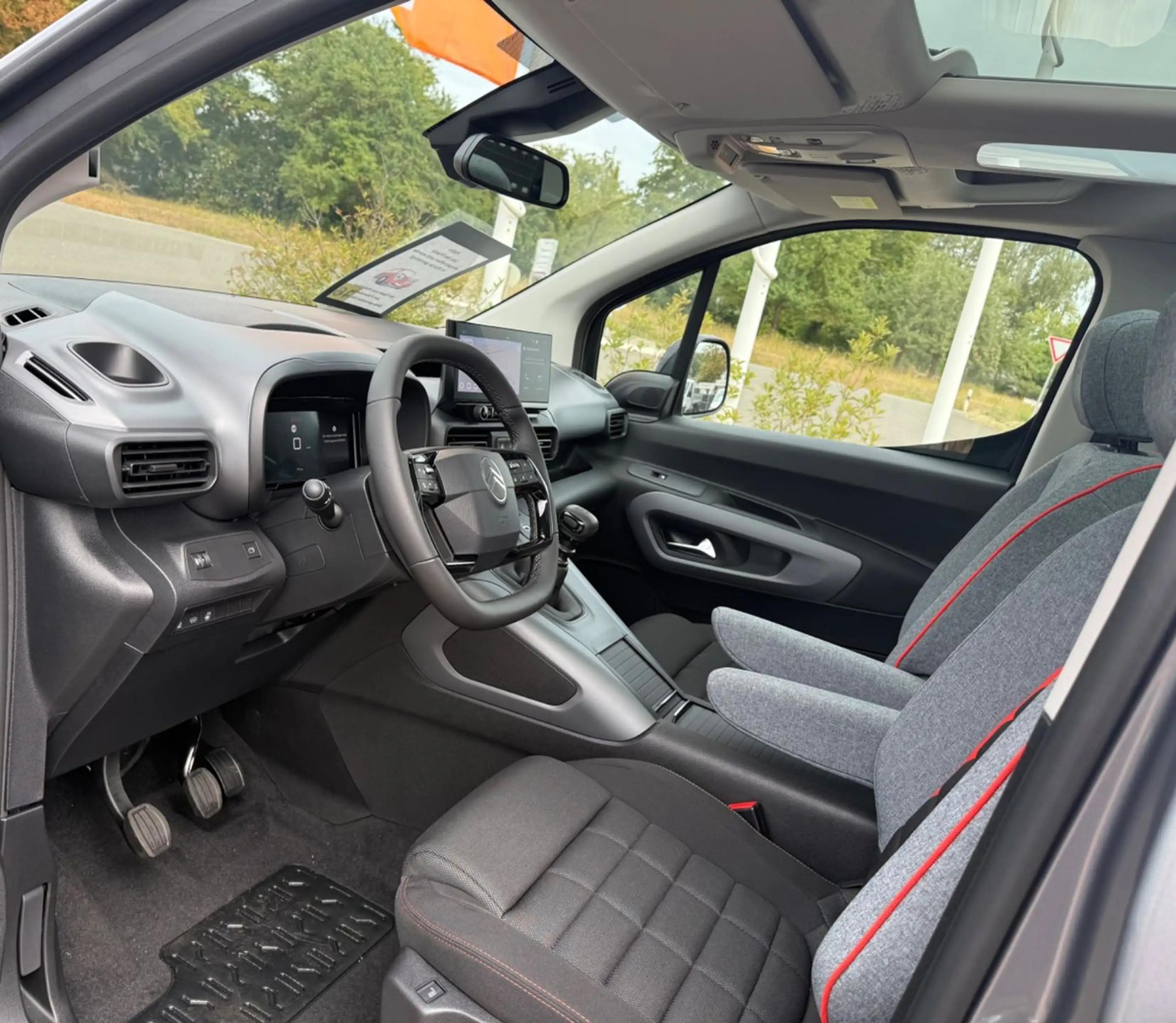 Citroen Berlingo XTR Max M *PANO*SHZ* — photo 8