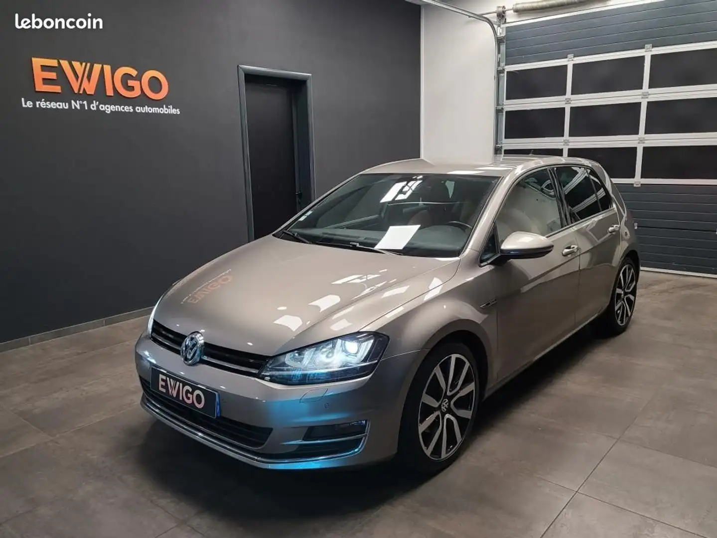 Volkswagen Golf 1.4 TSI 125ch CARAT Edition Beige - 1