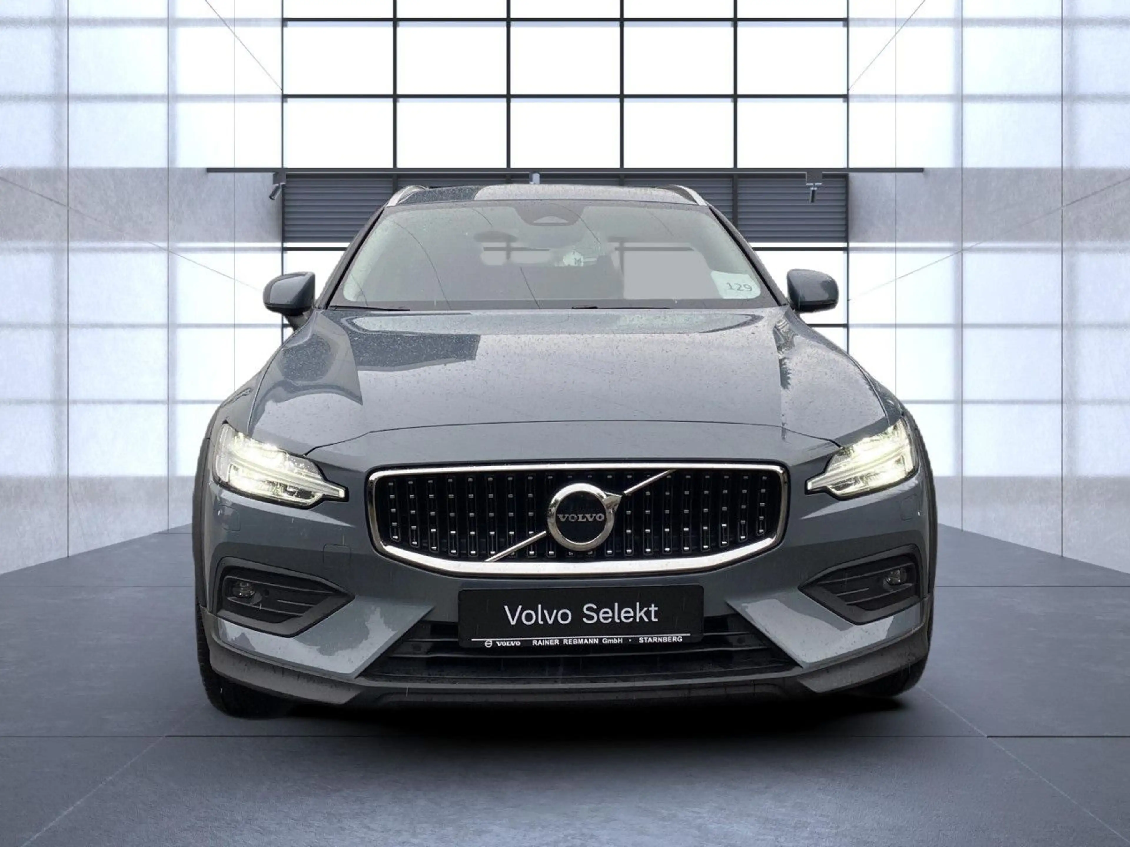 Volvo V60 Cross Country V60 CC Plus AWD Bluetooth Navi LED Vollleder Klima — photo 7