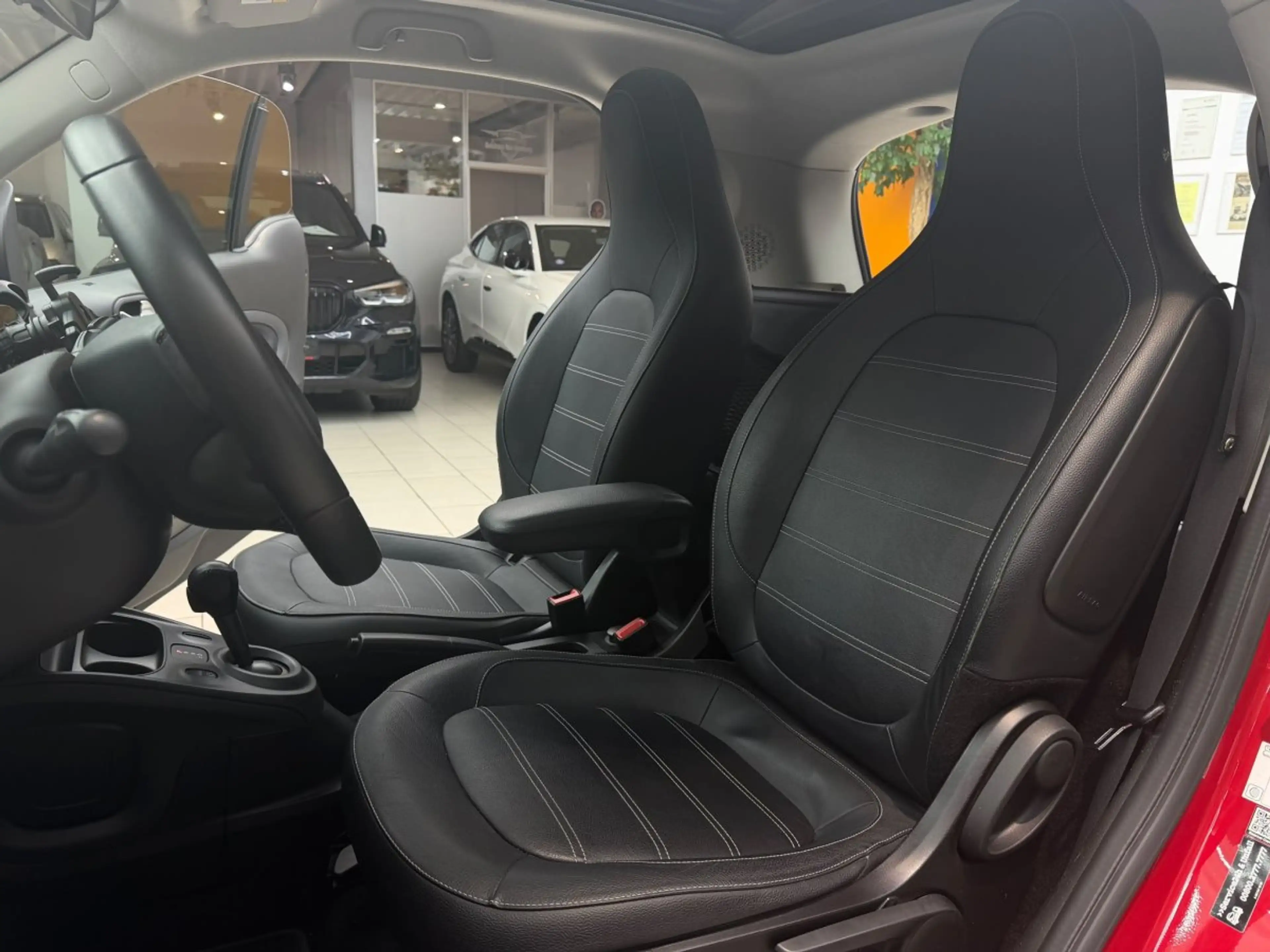 smart forTwo coupe prime (66kW) Automatik Klima Leder Pano LED- — photo 10