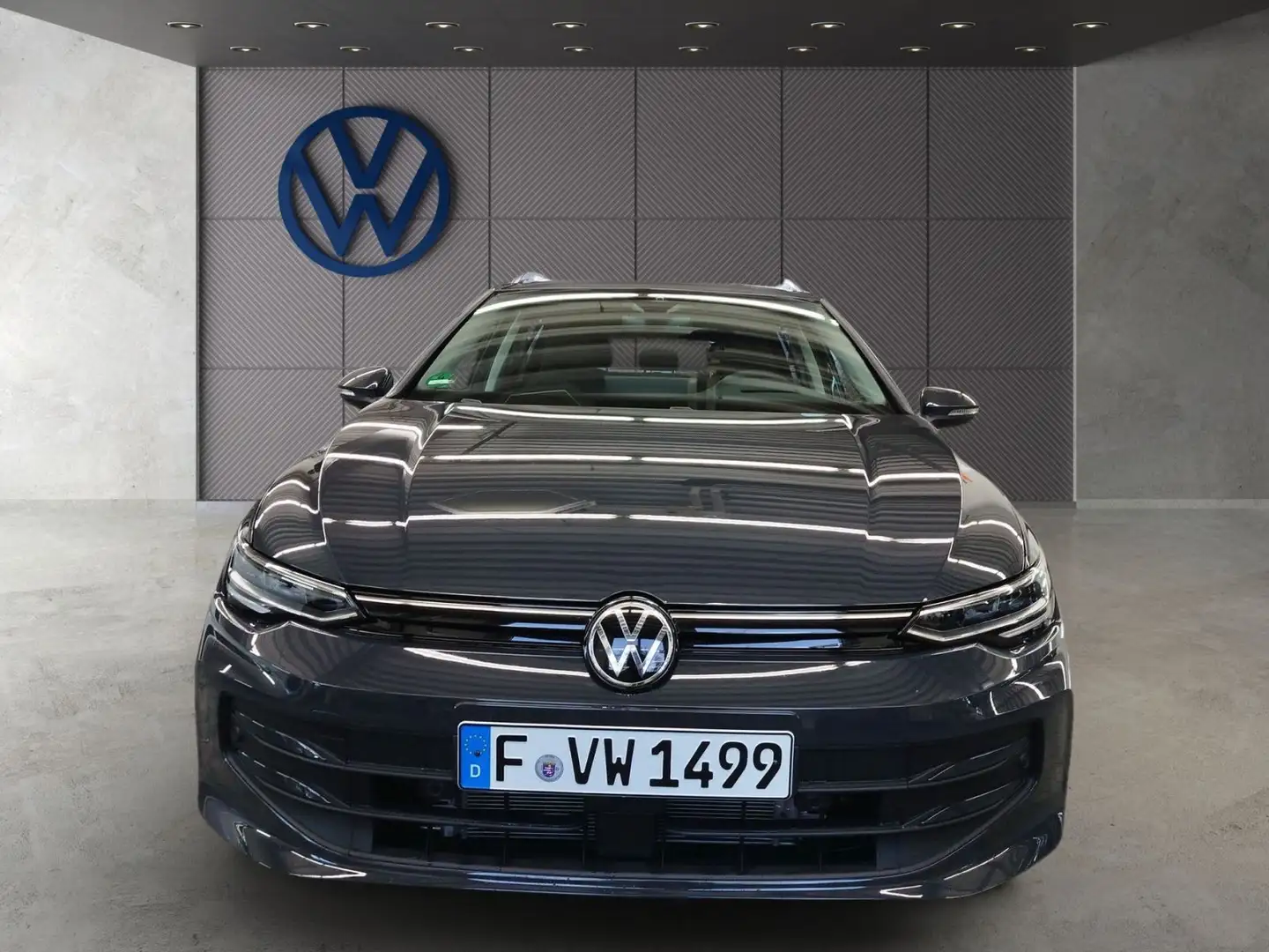 Volkswagen Golf Variant Golf VIII Variant 1.5 TSI Navi LED DAB+ FrontAss Grau - 2