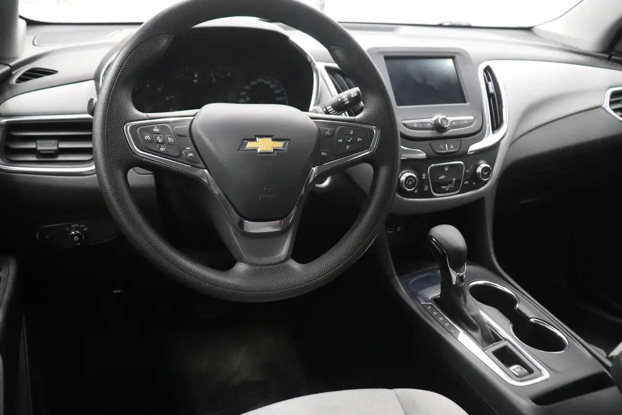 Chevrolet Equinox снимка Chevrolet Equinox