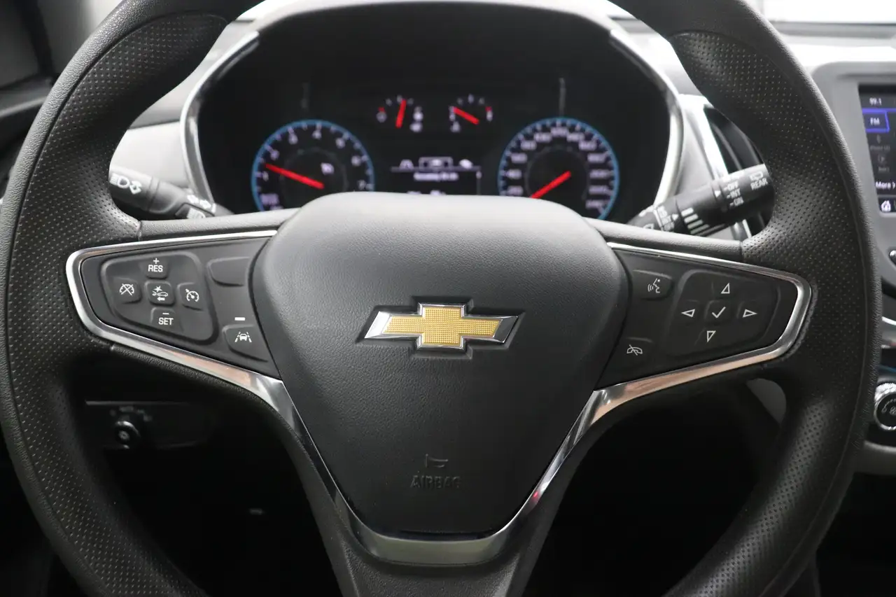 Chevrolet Equinox снимка Chevrolet Equinox