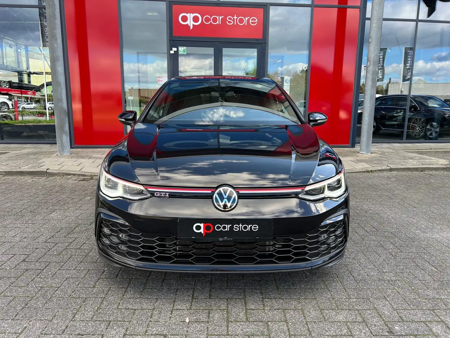 Volkswagen Golf GTI 2.0 TSI Panorama Zwart - 2