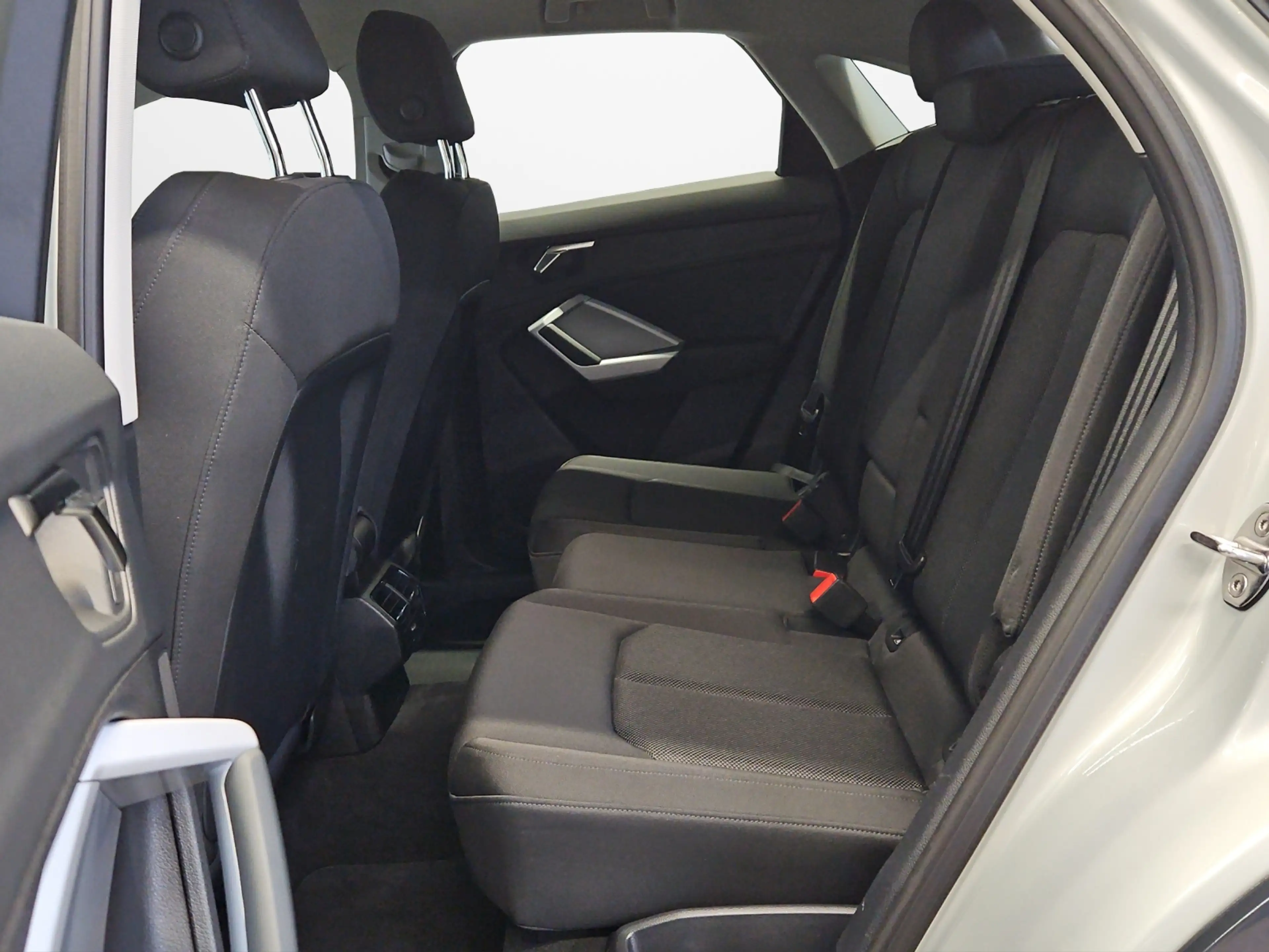 Audi Q3 Sportback 40 TFSI quattro S line NaviPlus AHK A... — photo 11