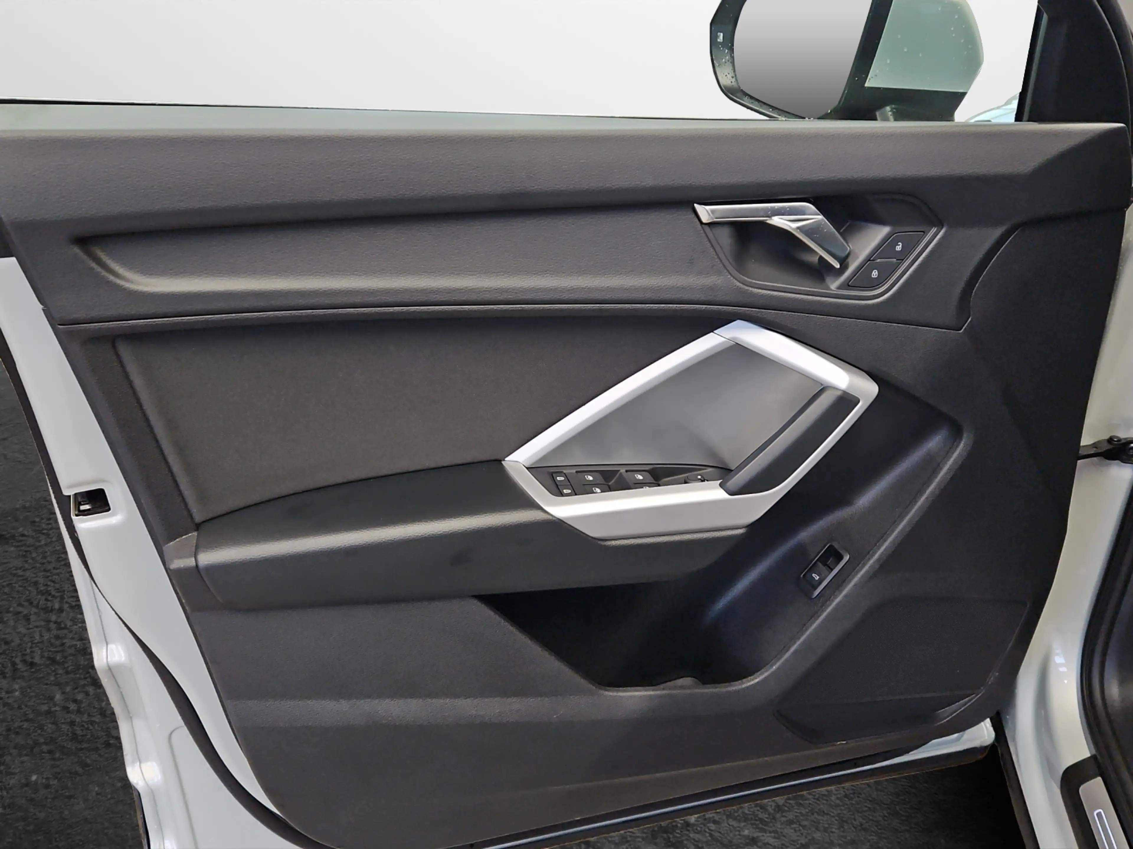Audi Q3 Sportback 40 TFSI quattro S line NaviPlus AHK A... — photo 6
