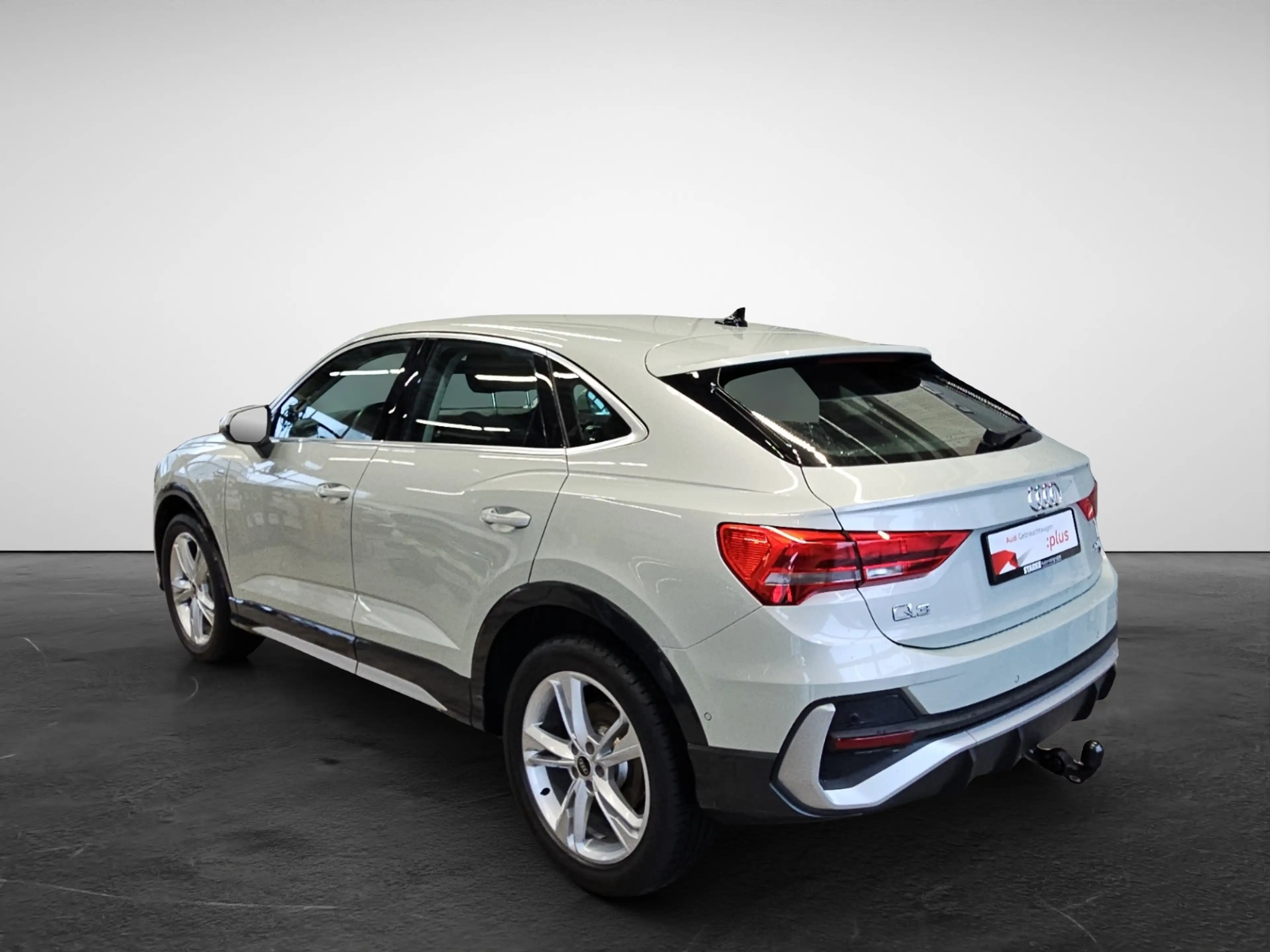 Audi Q3 Sportback 40 TFSI quattro S line NaviPlus AHK A... — photo 4