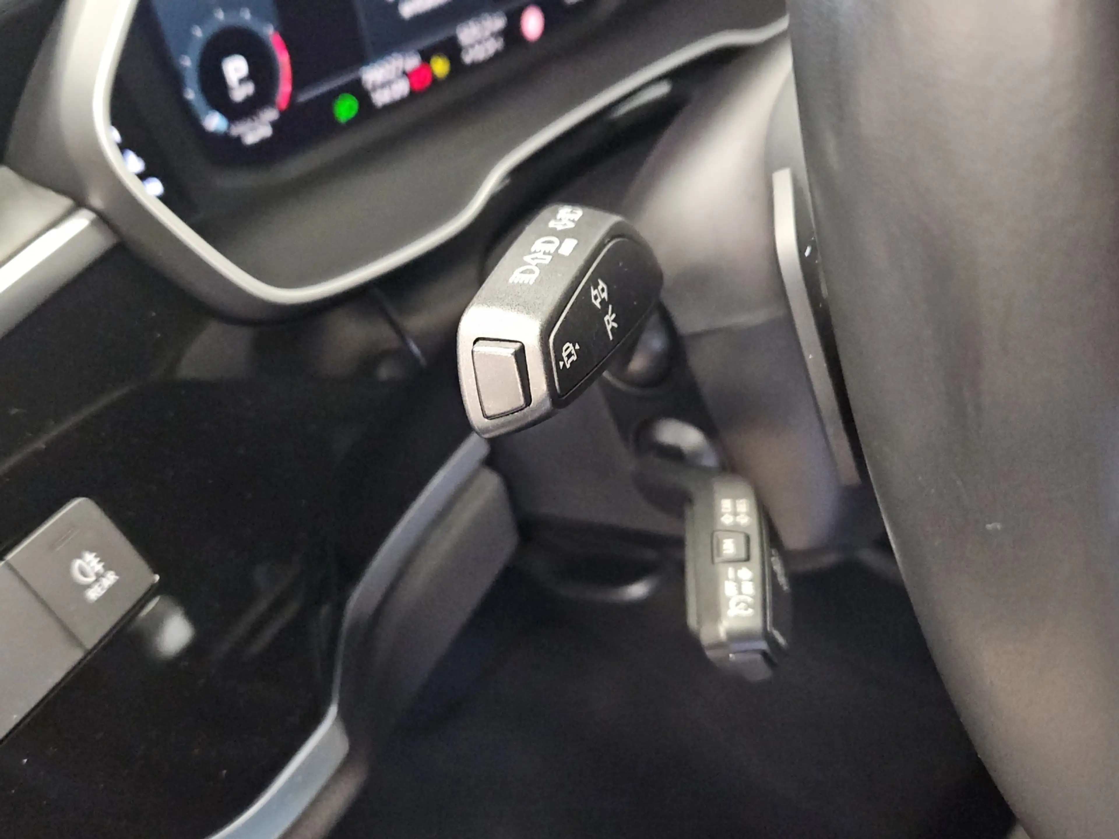 Audi Q3 Sportback 40 TFSI quattro S line NaviPlus AHK A... — photo 15