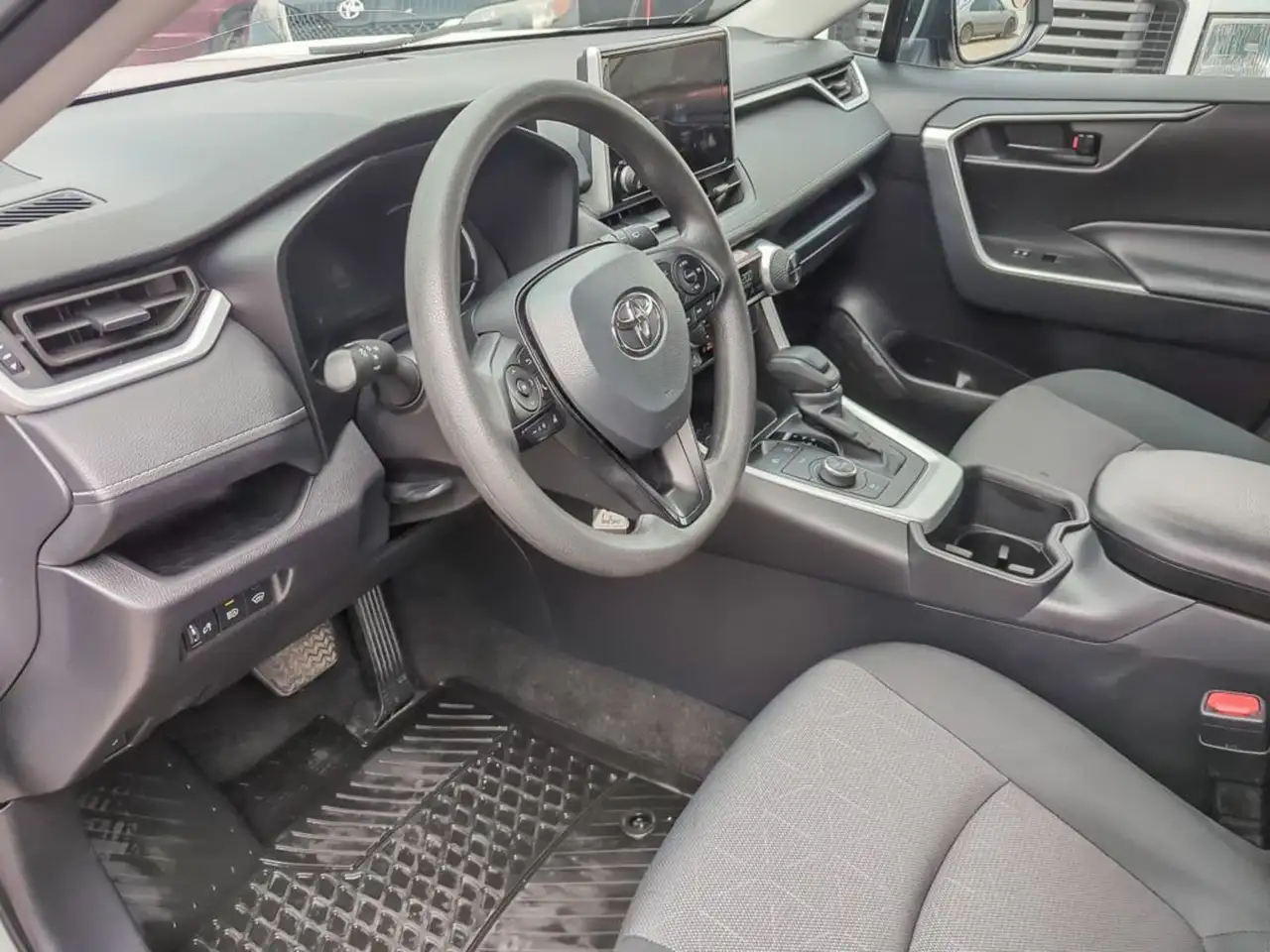 Toyota RAV 4 снимка Toyota RAV 4